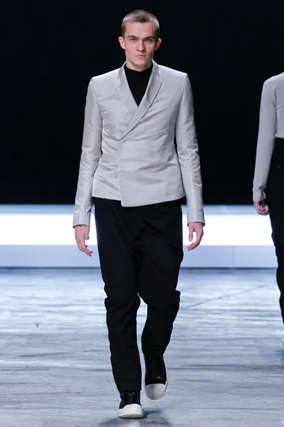 Look 7